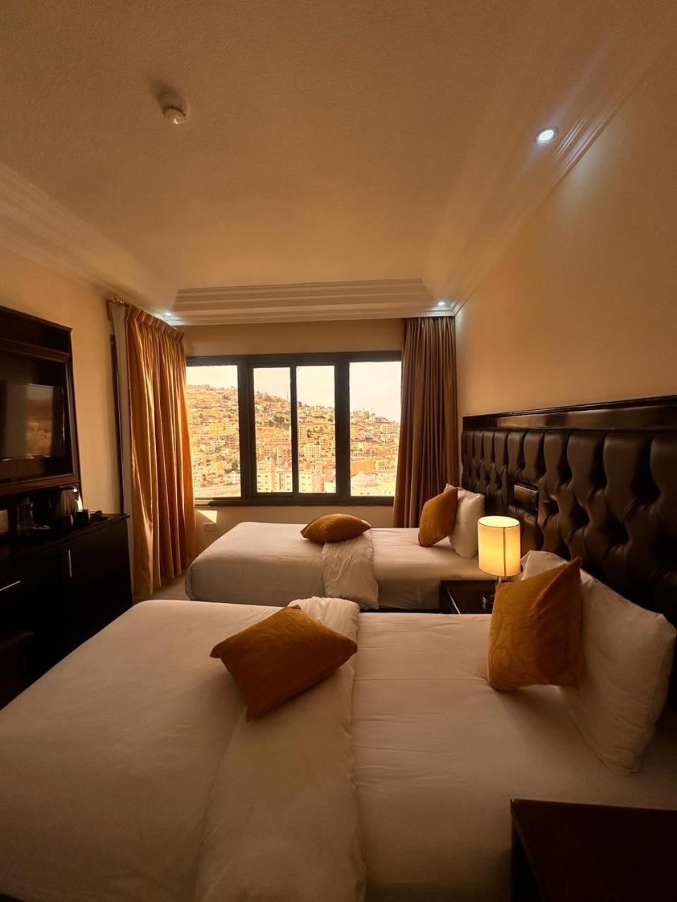 Sharah Mountains Hotel วาดี มูซา ภายนอก รูปภาพ